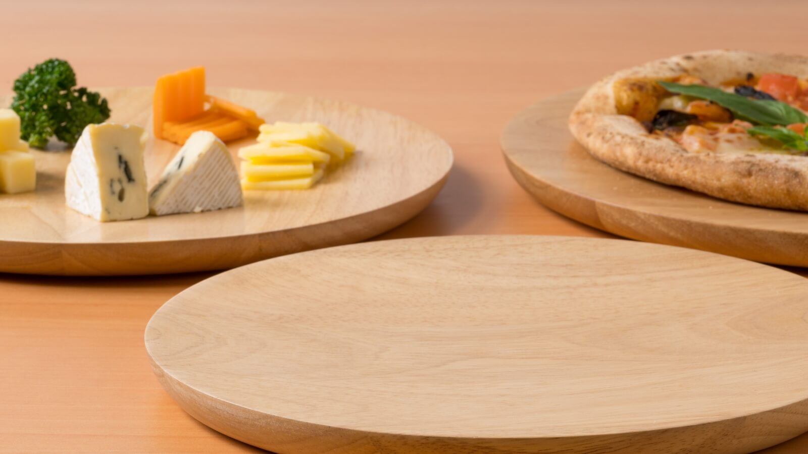 WOODEN PLATE &<br>BOWL & BOARD